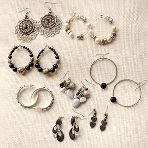 Lot of earrings
